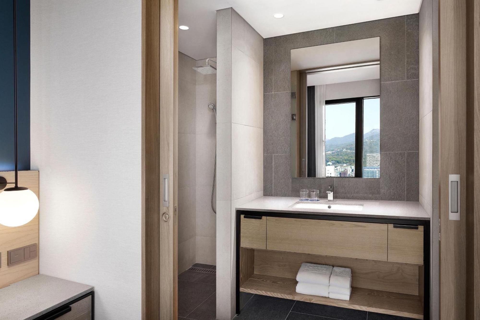 Four Points By Sheraton Josun, Seoul Myeongdong Экстерьер фото